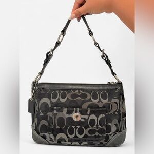 SOLD ‼️‼️‼️ Coach Chelsea Optic Signature Jacquard Shoulder Bag